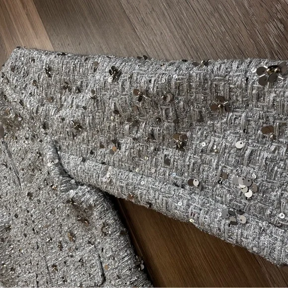 ZARA ZW NWT XL Collection Sequin Silver Jacket
Great for the Holidays &NYE - Picture 6 of 16